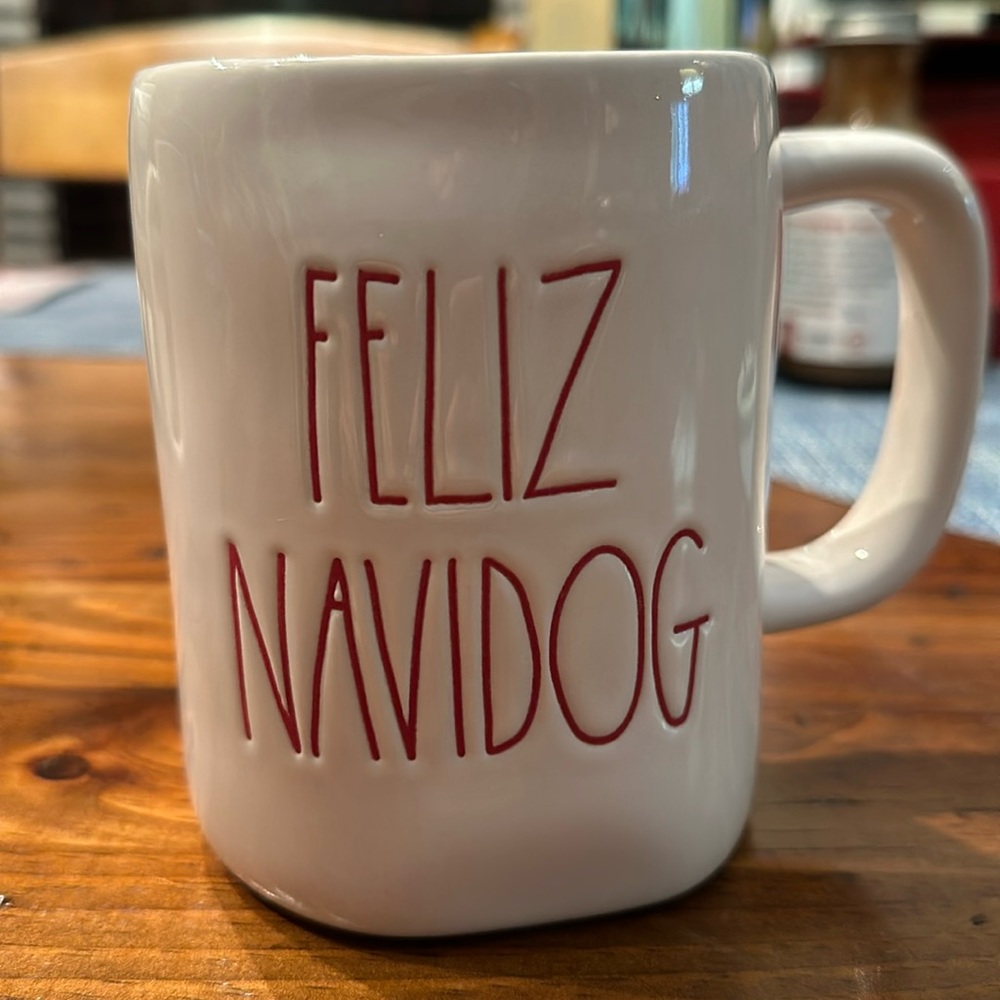 Rae Dunn Feliz Navidog mug